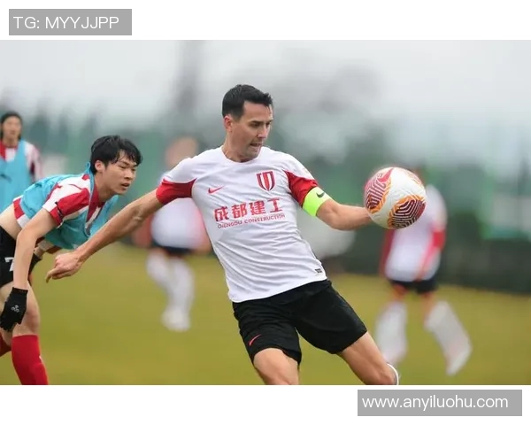 成都足球队的节奏变革引发热议球迷期待新风貌与未来发展 成都足球队的节奏变革引发热议球迷期待新风貌与未来发展