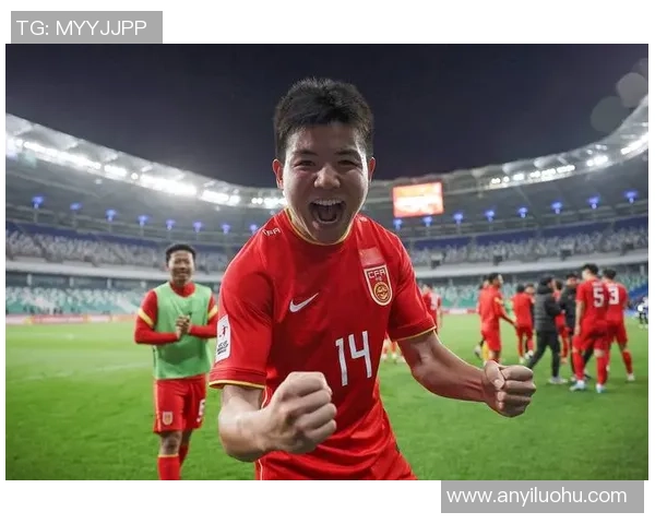 杭州足球队的技术揭秘:从战术到训练的全景探索 杭州足球队的技术揭秘:从战术到训练的全景探索