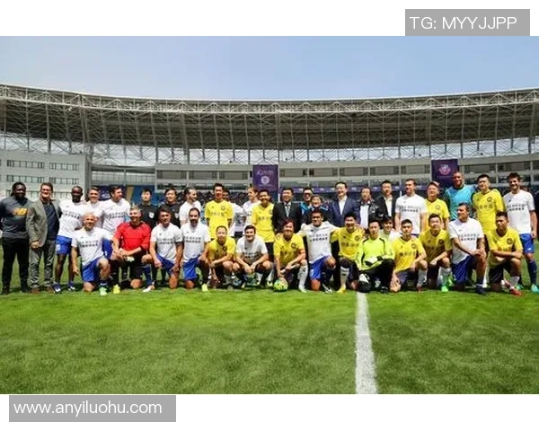 足球明星闪耀登场各种风格小广告引领潮流与激情 足球明星闪耀登场各种风格小广告引领潮流与激情